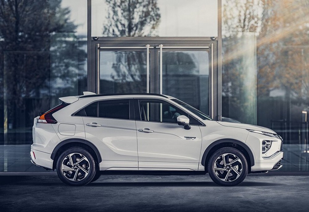 Mitsubishi Eclipse Cross - фото 13