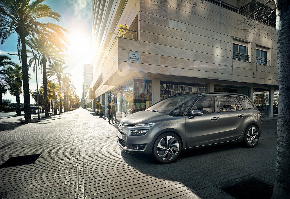 Citroen C4 - фото 11