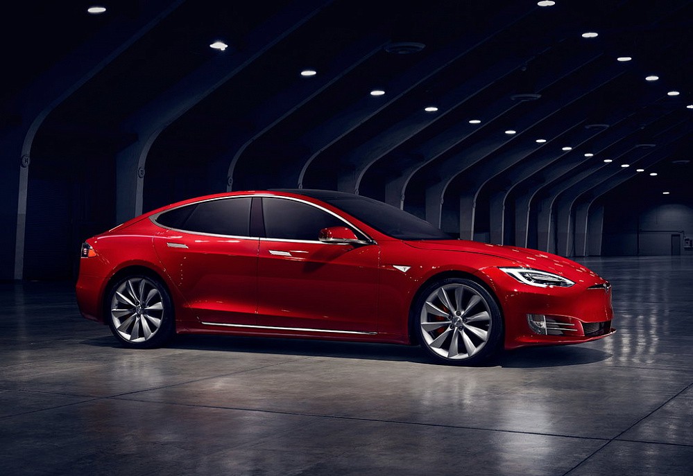 Tesla Model S - фото 2