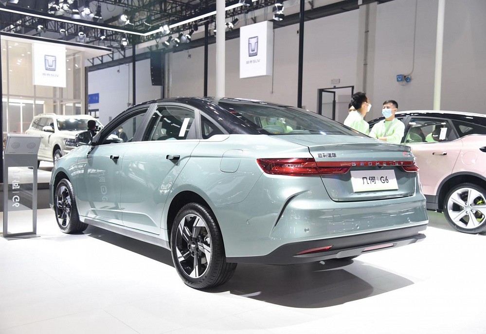 Geely Geometry G6 - фото 7