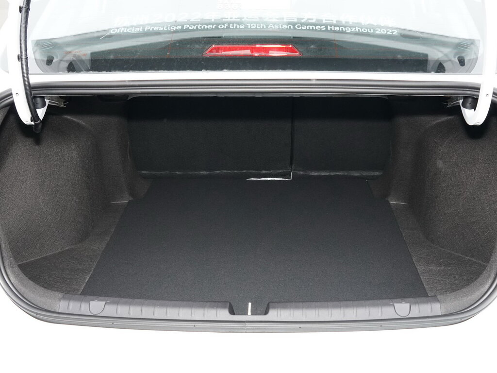 Geely Emgrand 7 2023 - фото 10