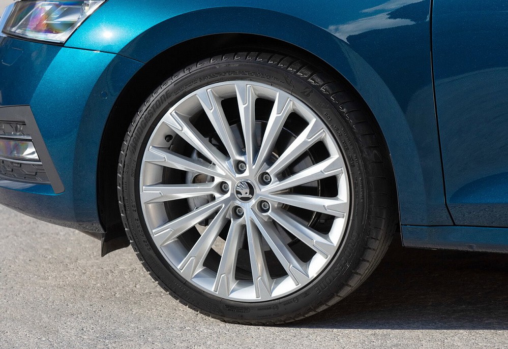 Skoda Octavia - фото 1