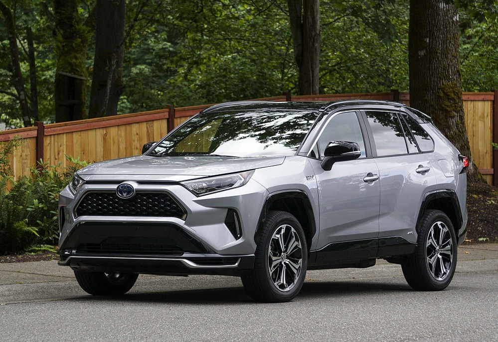 Toyota RAV 4 - фото 1