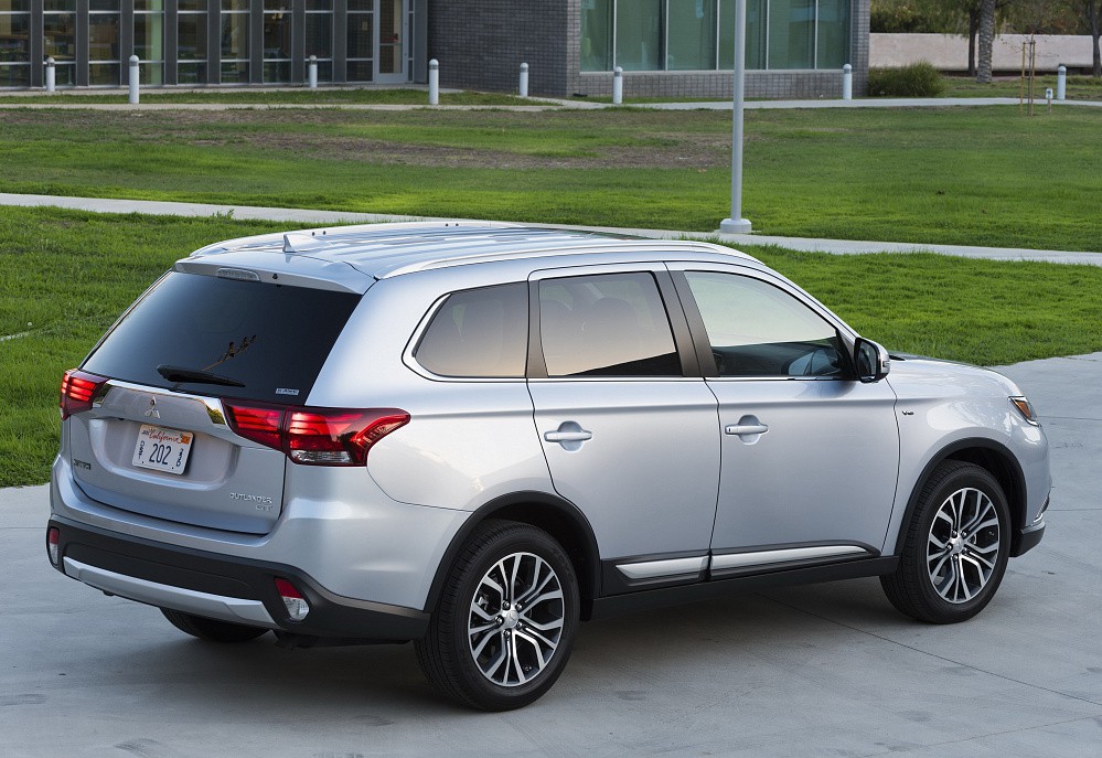 Mitsubishi Outlander GT - фото 5