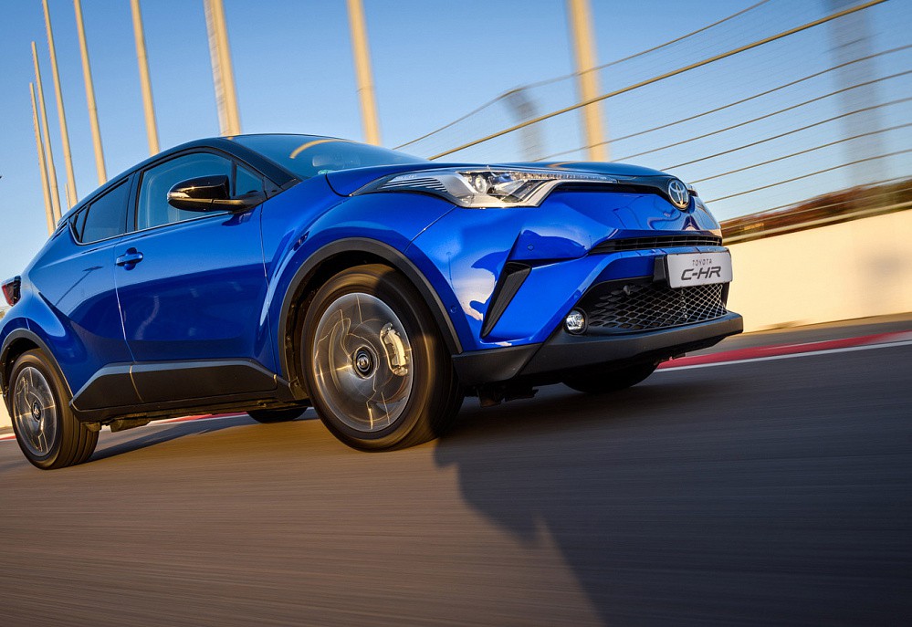 Toyota C-HR - фото 11