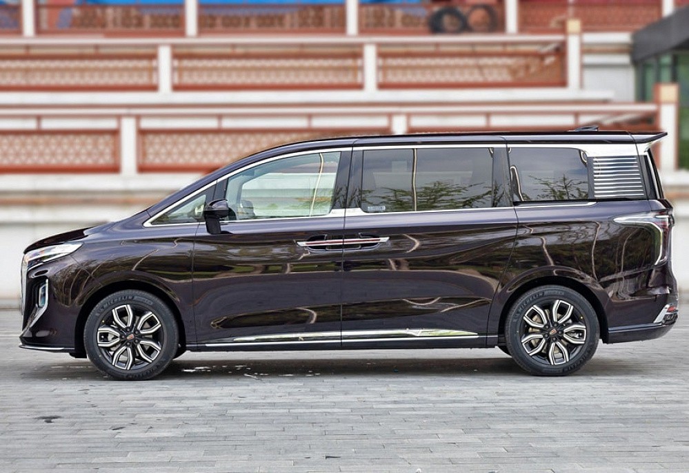 Hongqi HQ9 - фото 3