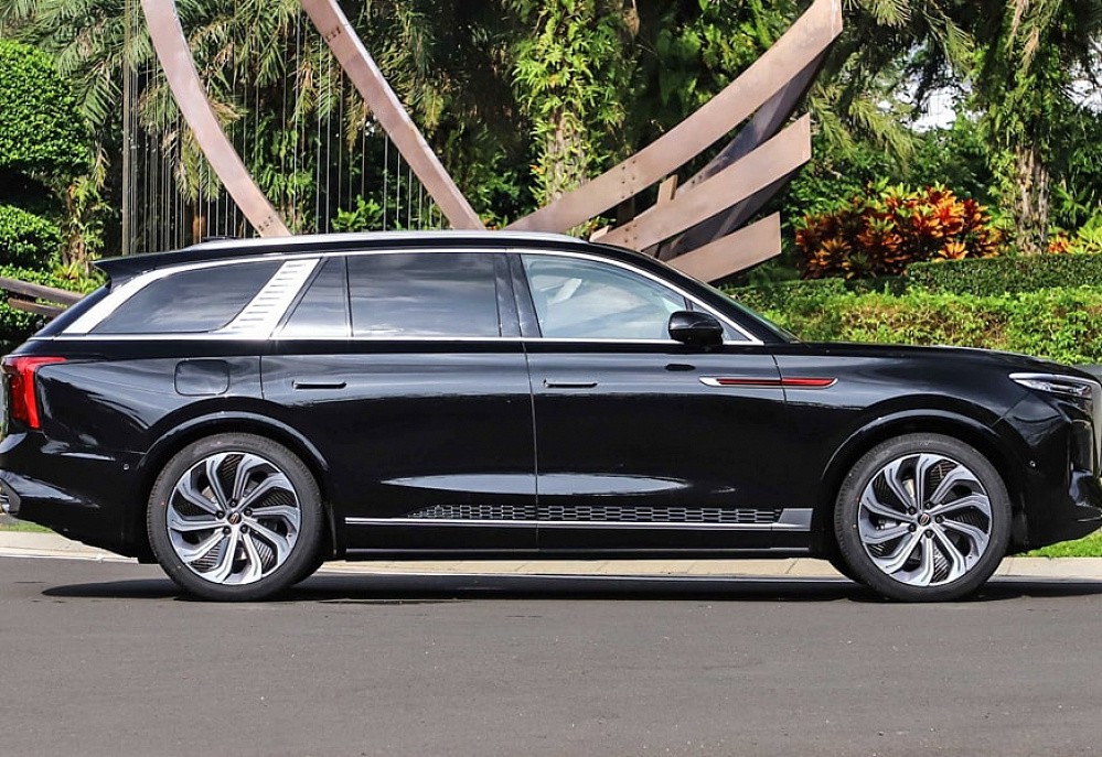 Hongqi E-HS9 - фото 6