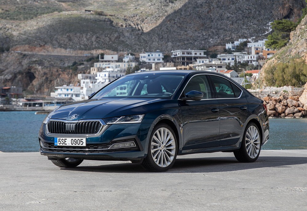 Skoda Octavia - фото 8