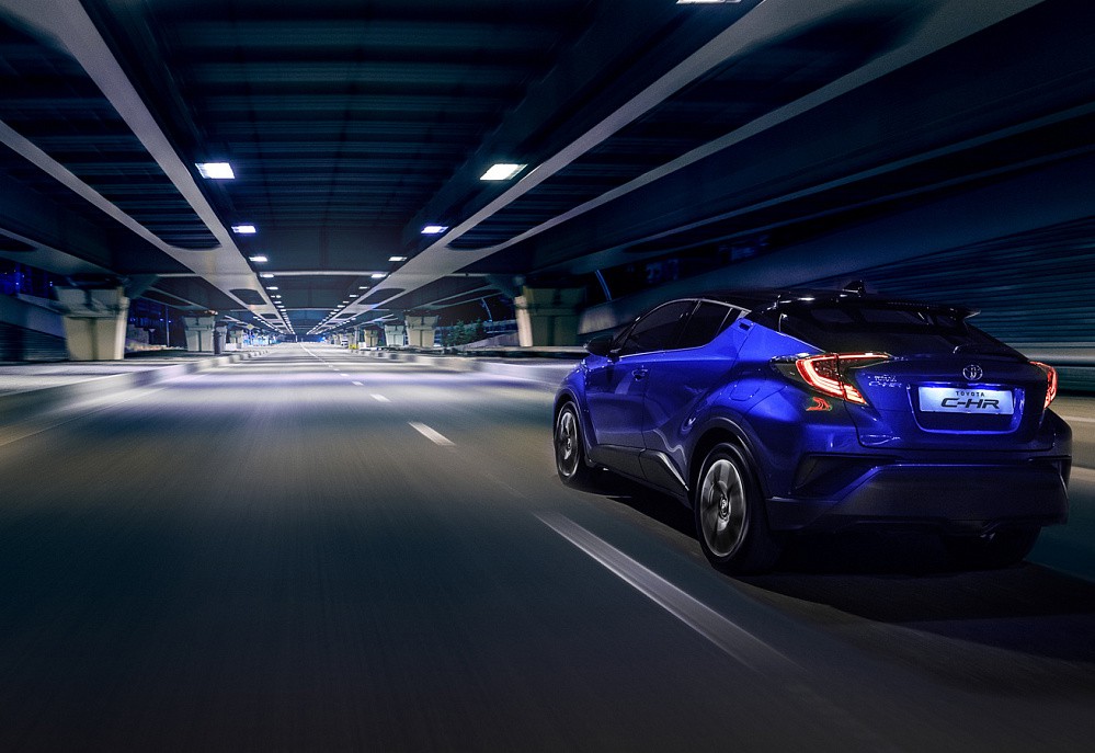 Toyota C-HR - фото 2