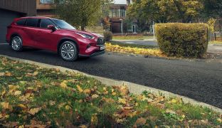 Toyota Highlander - фото 2