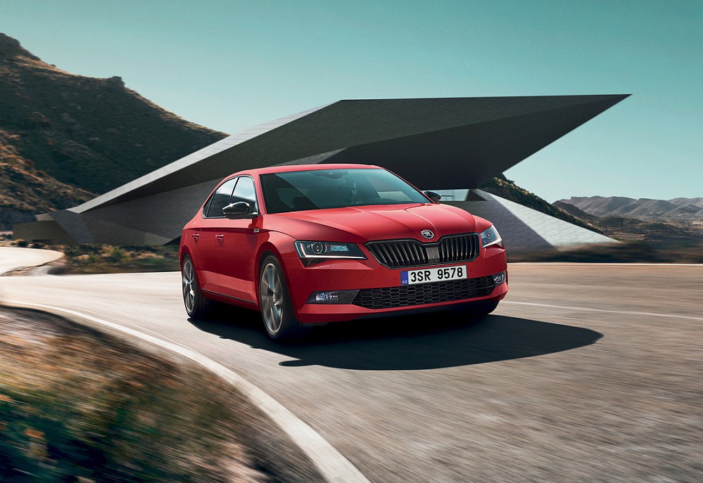 Skoda Superb Combi - фото 3