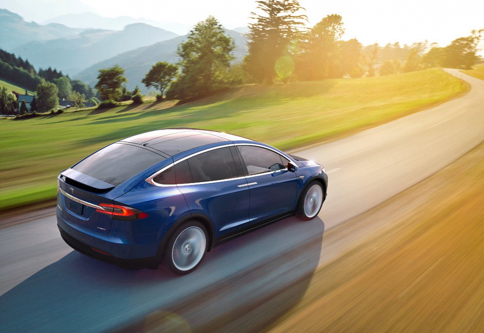 Tesla Model X - фото 4