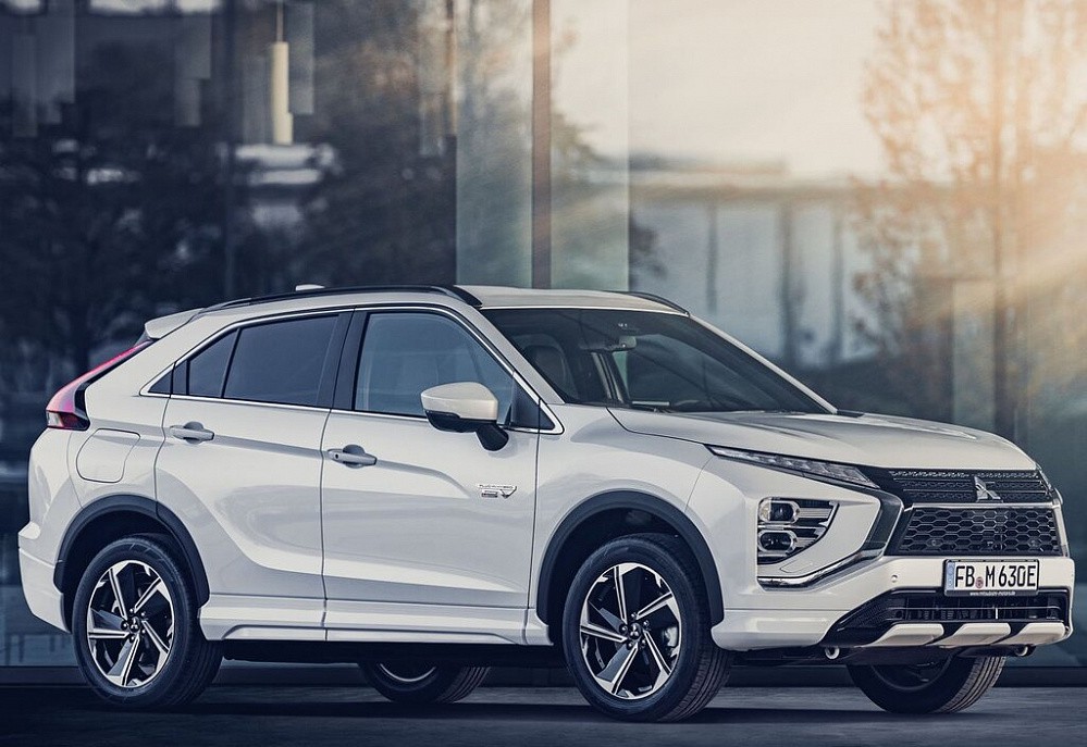 Mitsubishi Eclipse Cross - фото 1
