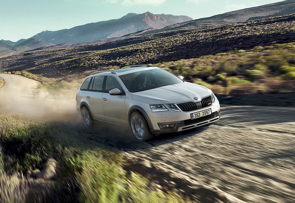 Skoda Octavia Combi - фото 2