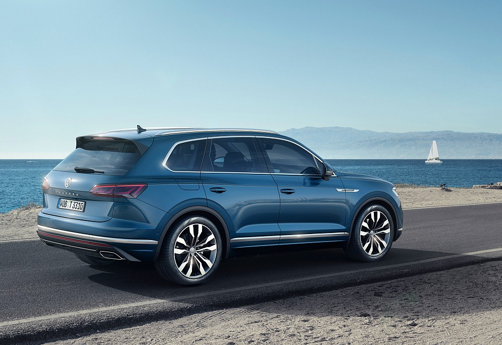 Volkswagen Touareg - фото 8