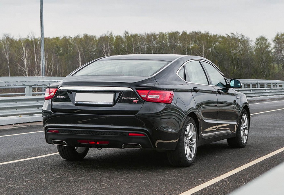 Geely Emgrand GT - фото 2