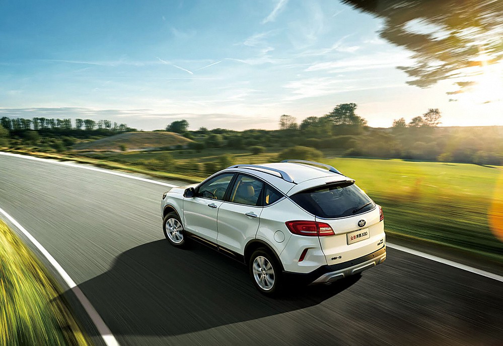 Faw Besturn X80 - фото 3