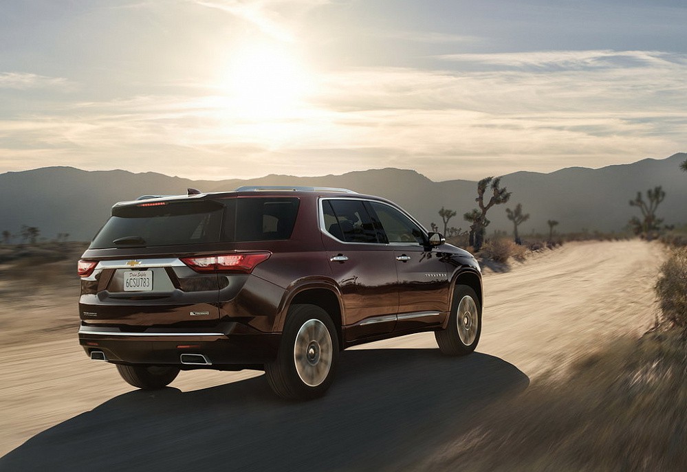 Chevrolet Traverse - фото 2