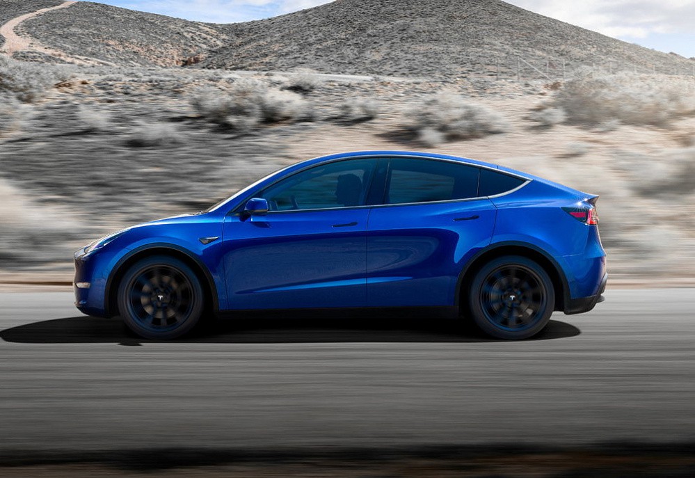 Tesla Model Y - фото 3