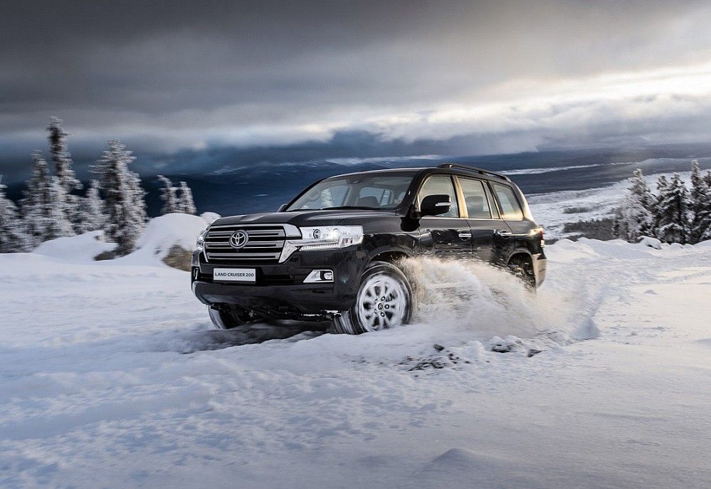 Toyota Land Cruiser - фото 1