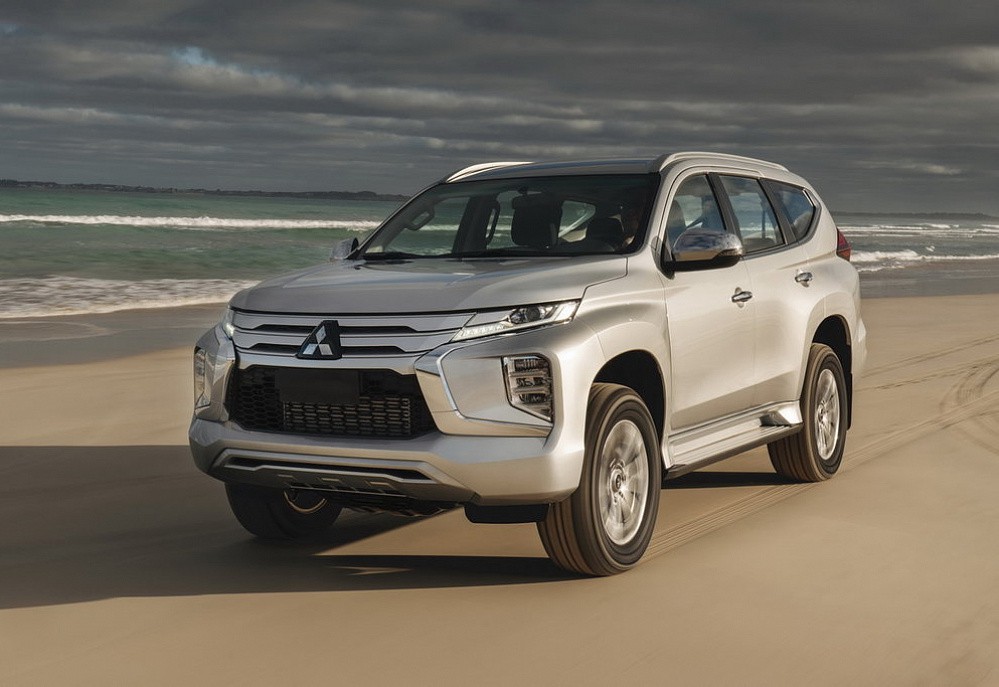 Mitsubishi Pajero Sport - фото 3