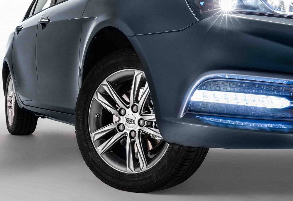 Geely Emgrand 7 - фото 6