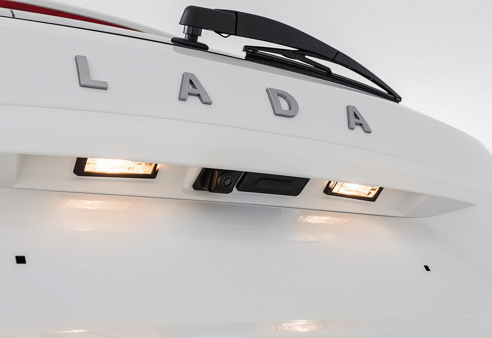 Lada Xray - фото 1
