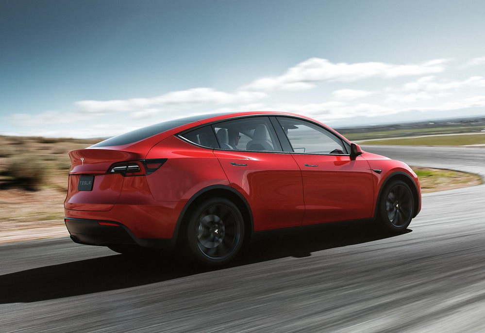 Tesla Model Y - фото 2