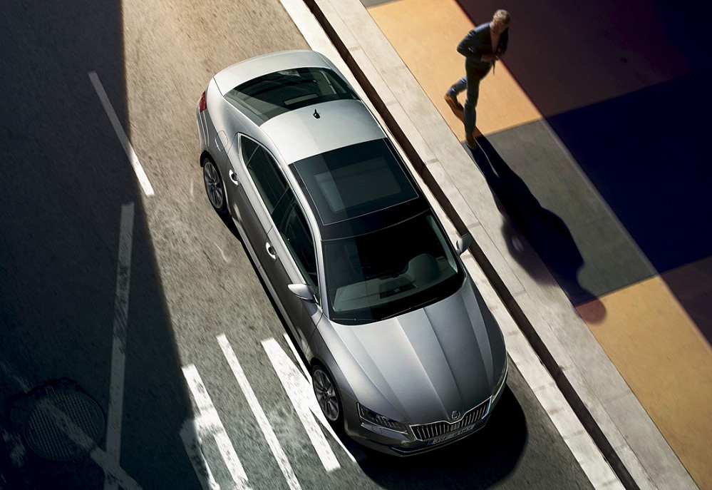 Skoda Superb Combi - фото 1