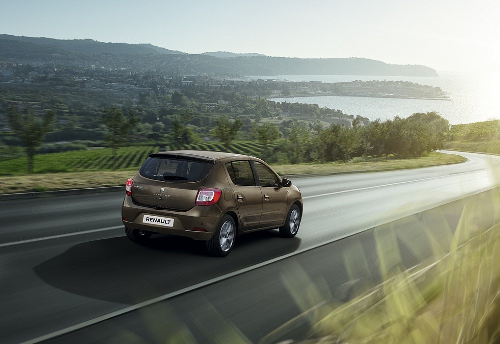 Renault Sandero - фото 7